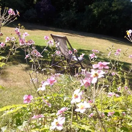 Familiale Au Prieure Avec Acces Parc Et Grandes Bed & Breakfast