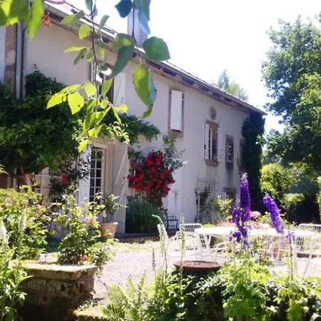 Familiale Au Prieure Avec Acces Parc Et Grandes Bed & Breakfast