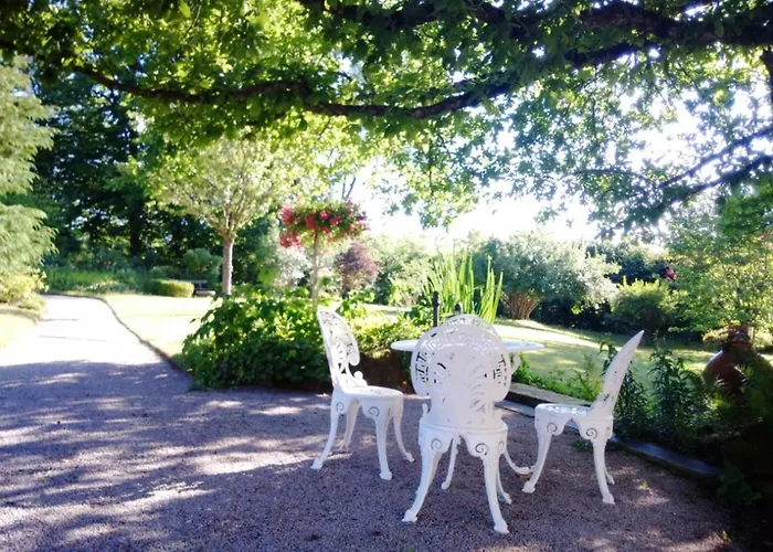 Bed & Breakfast Familiale Au Prieure Avec Acces Parc Et Grandes - Fr-1-589-736